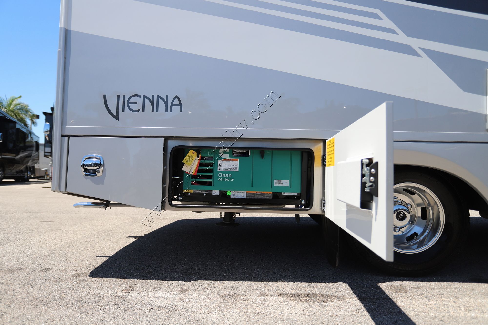 New 2026 Renegade Rv Vienna 25RML Class C  For Sale