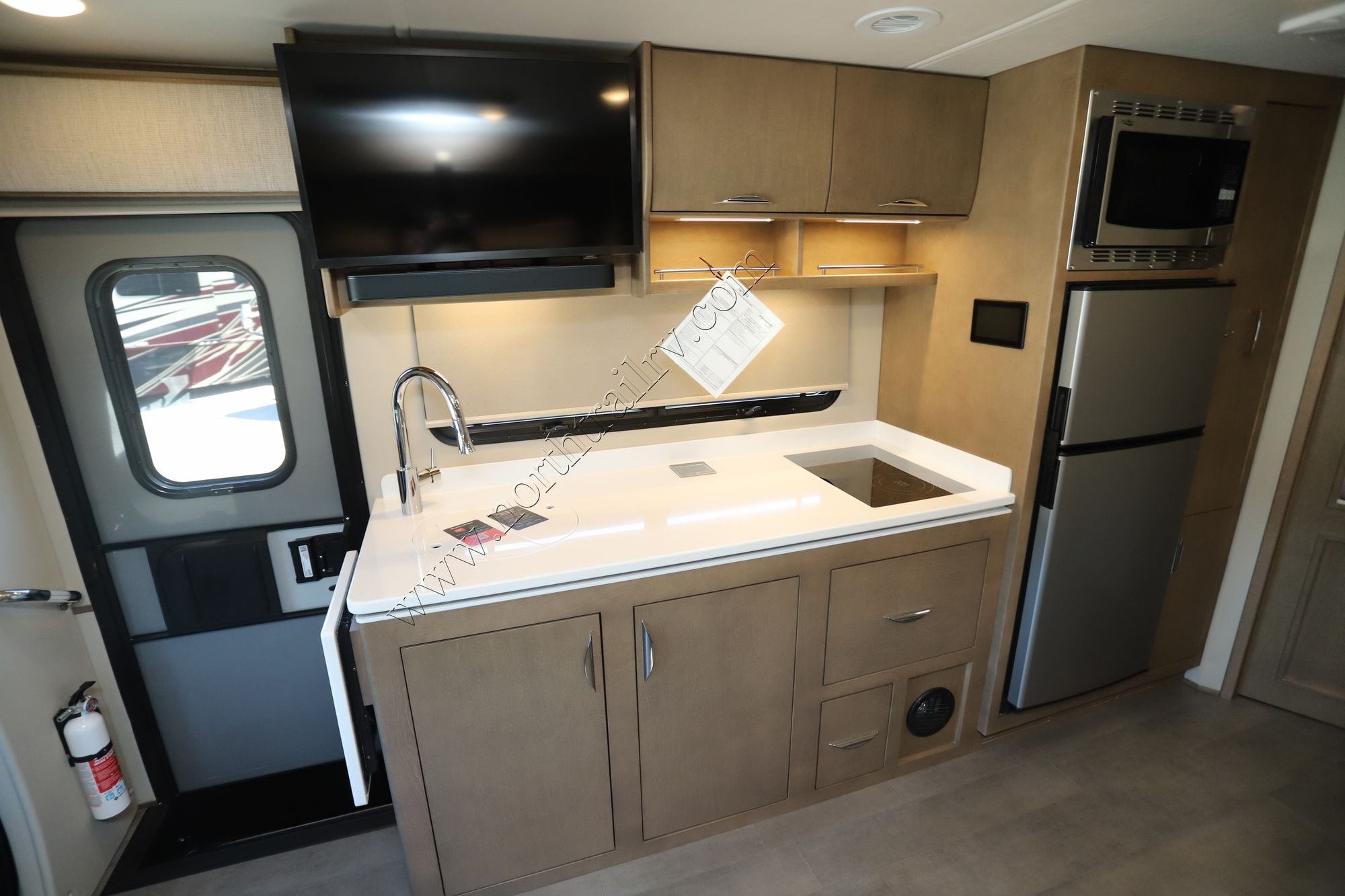 New 2026 Renegade Rv Vienna 25RML Class C  For Sale