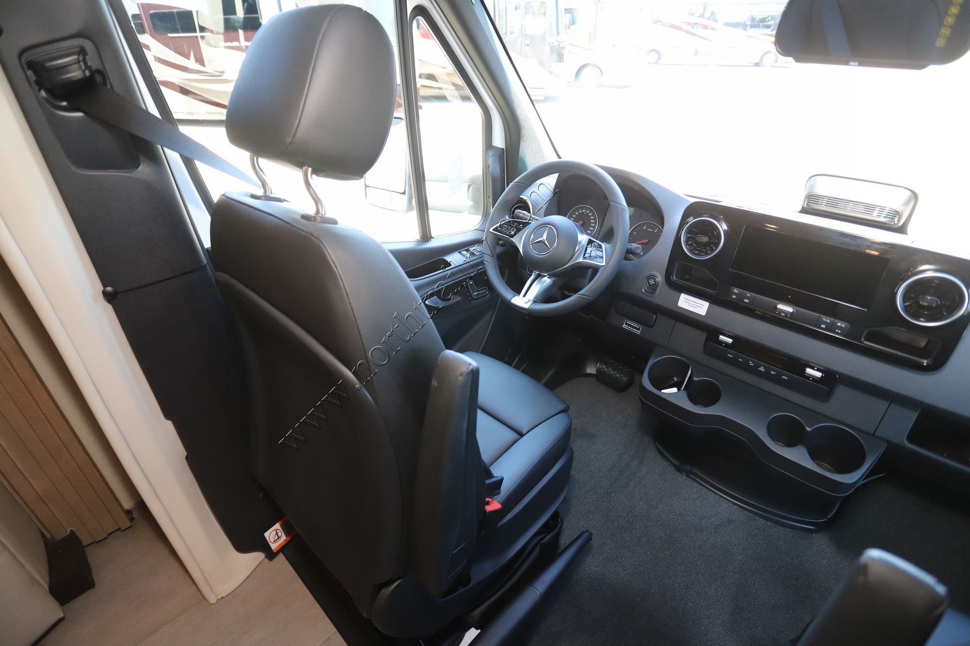 New 2026 Renegade Rv Vienna 25RML Class C  For Sale