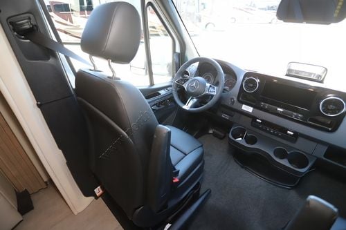 2026 Renegade Rv Vienna 25RML