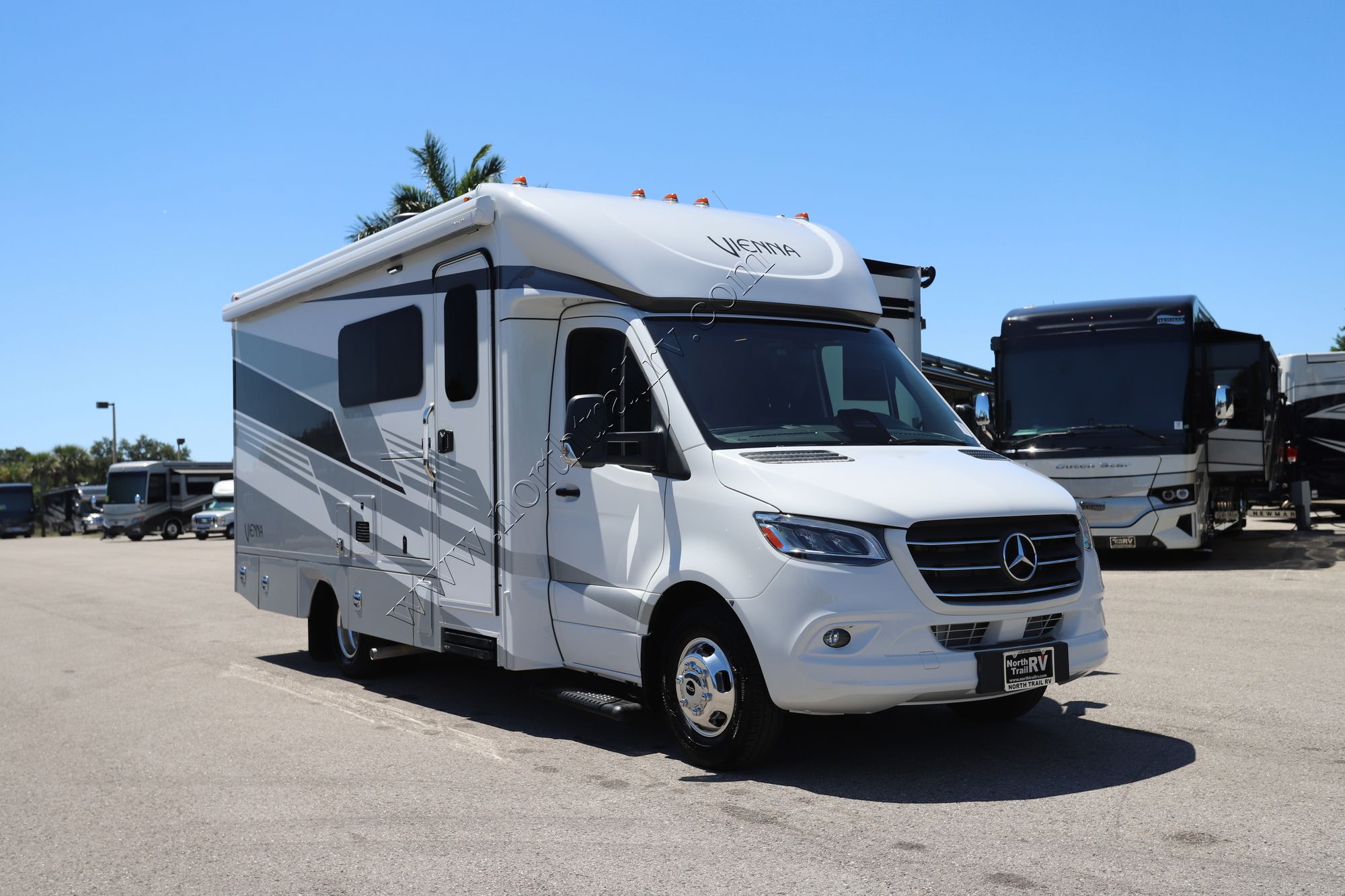New 2026 Renegade Rv Vienna 25RML Class C  For Sale