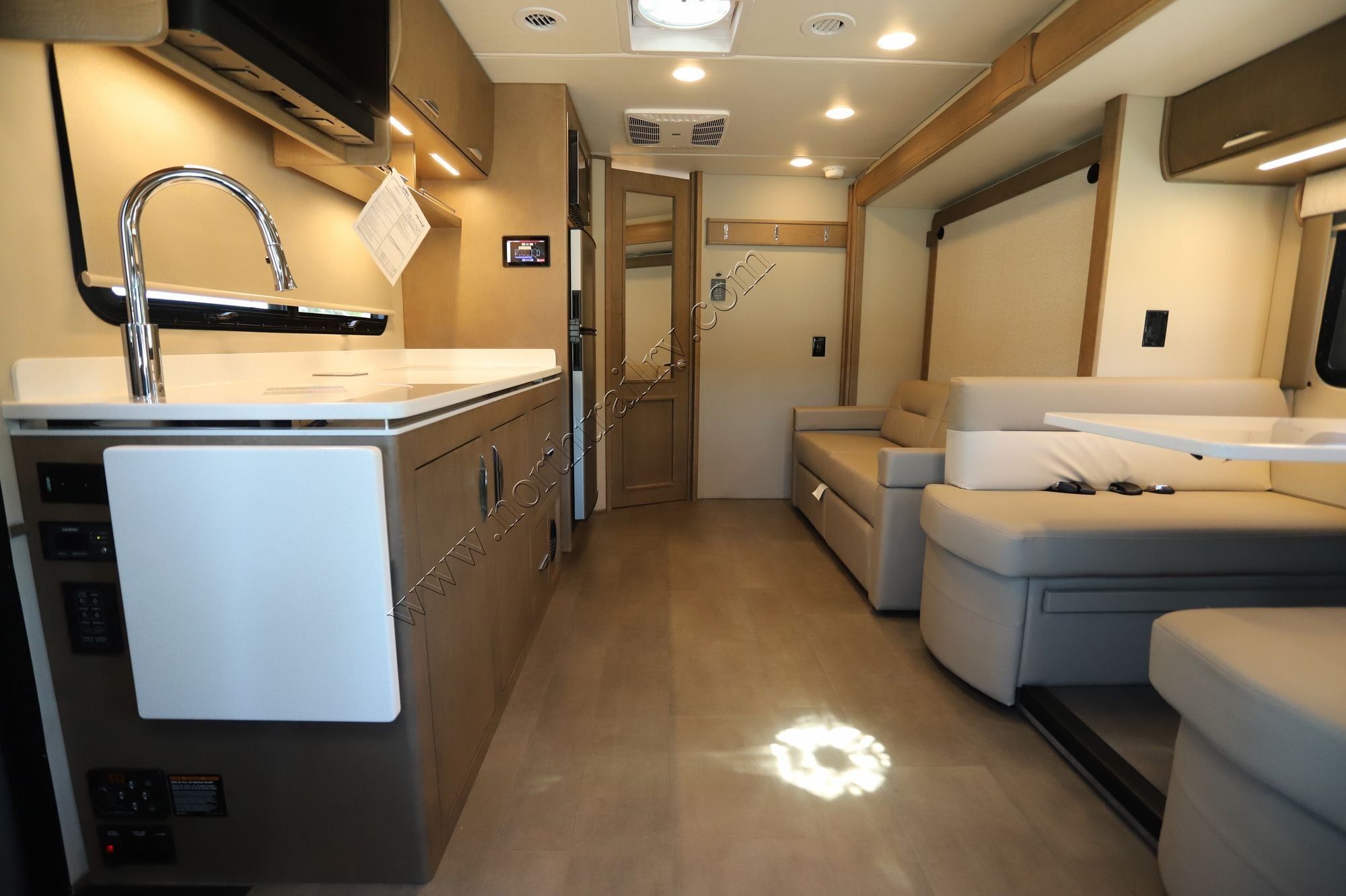 New 2026 Renegade Rv Vienna 25RML Class C  For Sale