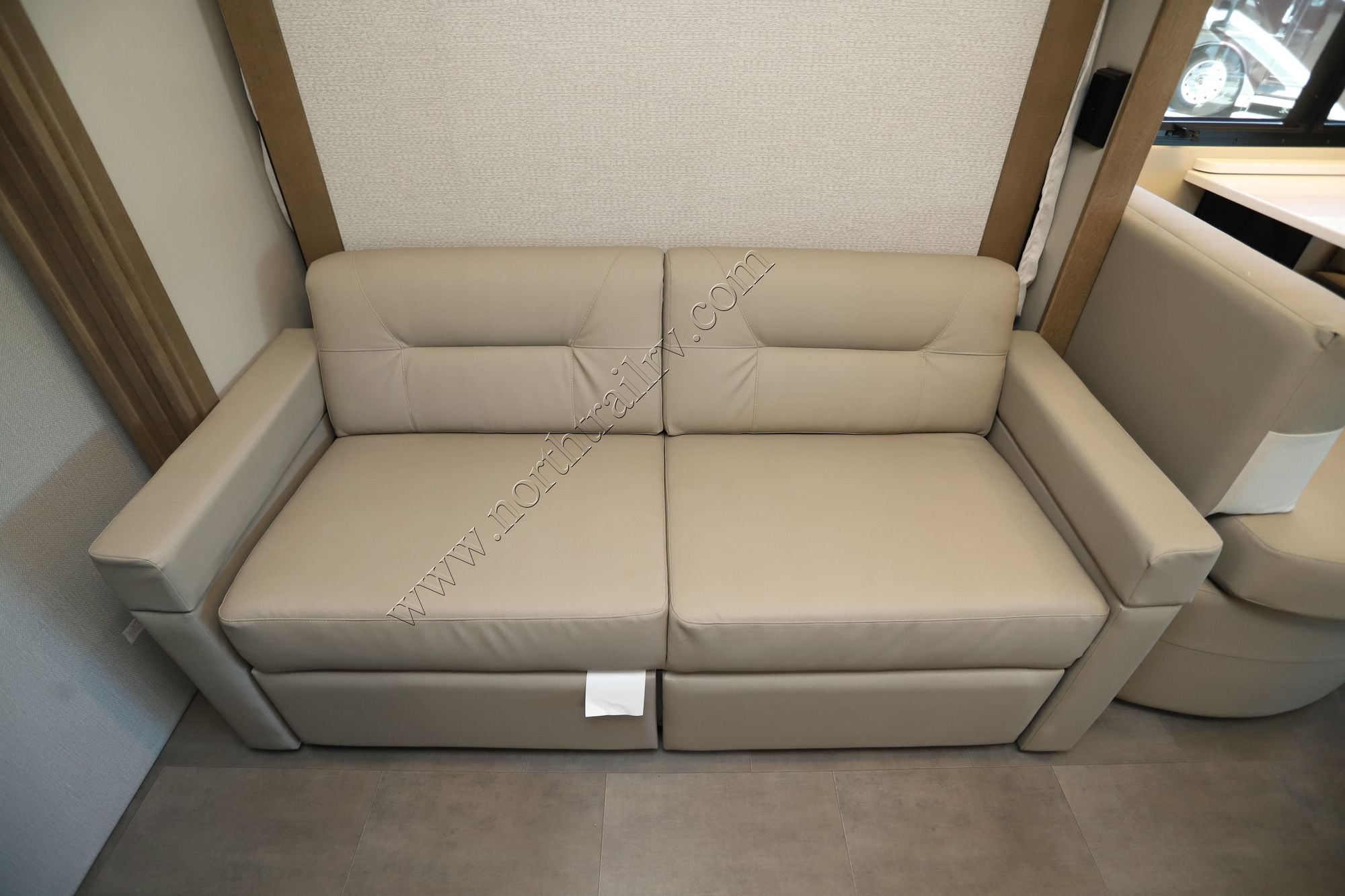 New 2026 Renegade Rv Vienna 25RML Class C  For Sale