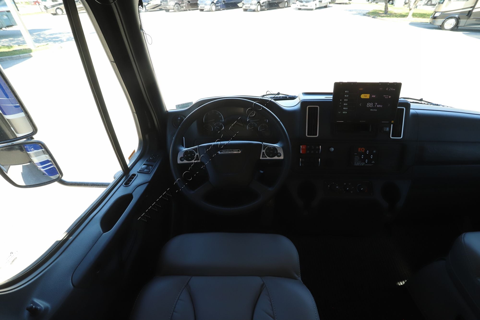 Used 2025 Entegra Accolade Xl 37K Super C  For Sale