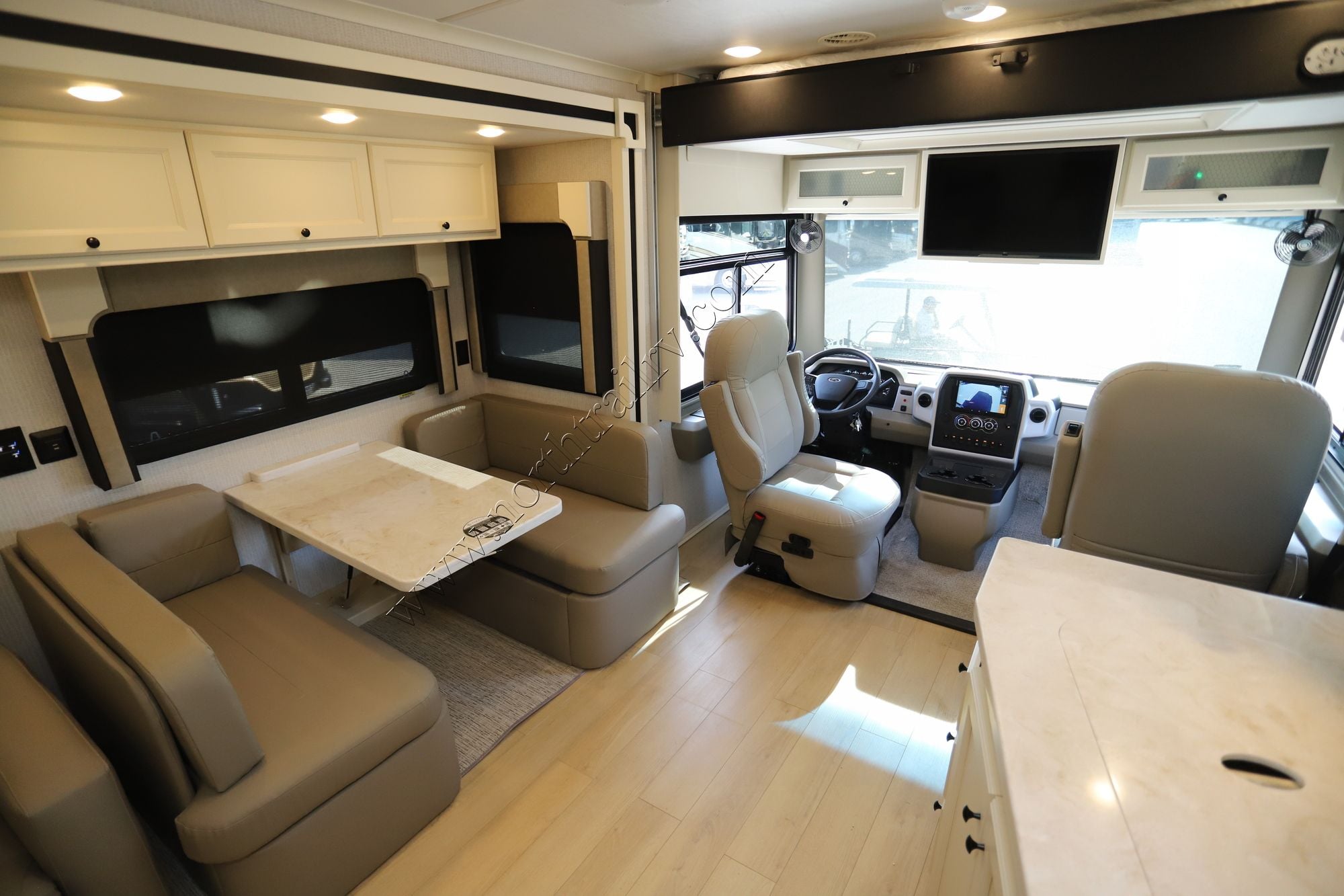 New 2026 Tiffin Motor Homes Allegro 32SA Class A  For Sale