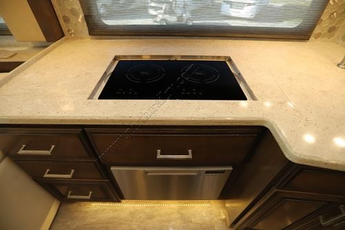2020 Newmar London Aire 4551