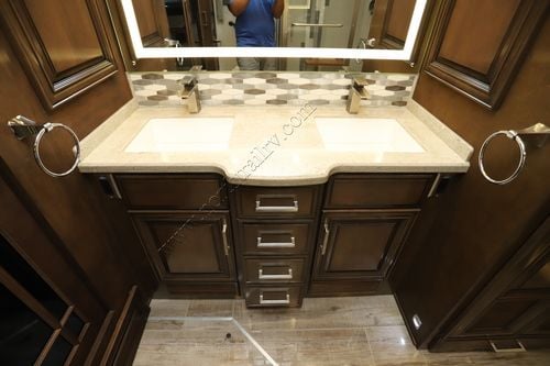 2020 Newmar London Aire 4551