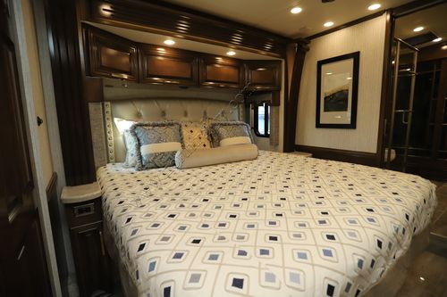 2020 Newmar London Aire 4551