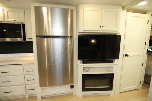 2026 Tiffin Motor Homes Allegro 32SA