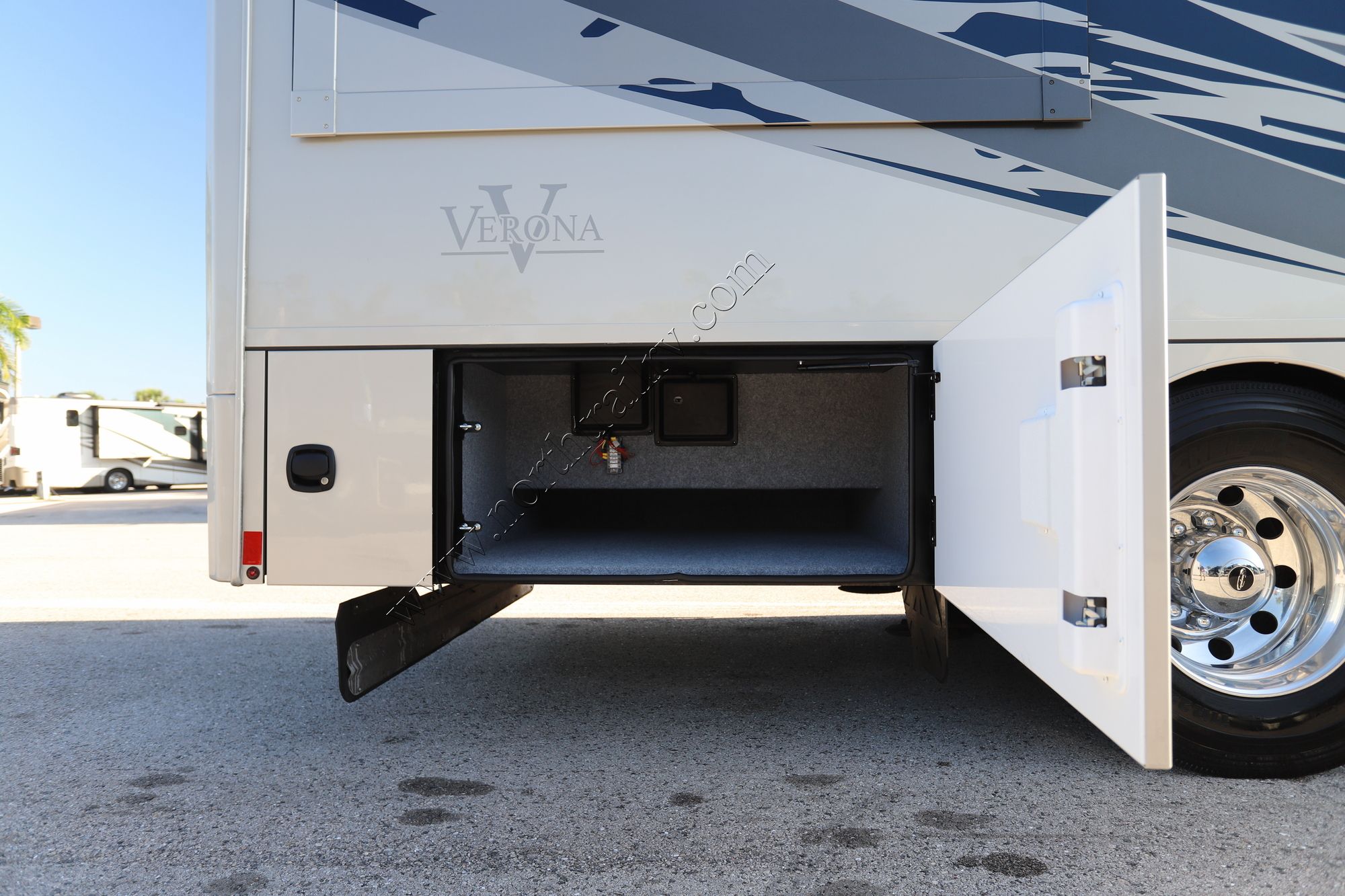 New 2026 Renegade Rv Verona 36VSB Super C  For Sale