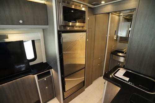 2022 Airstream Atlas 24MB