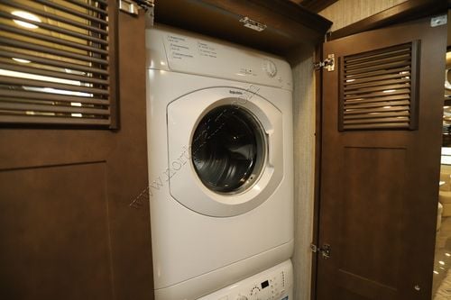 2020 Newmar London Aire 4551
