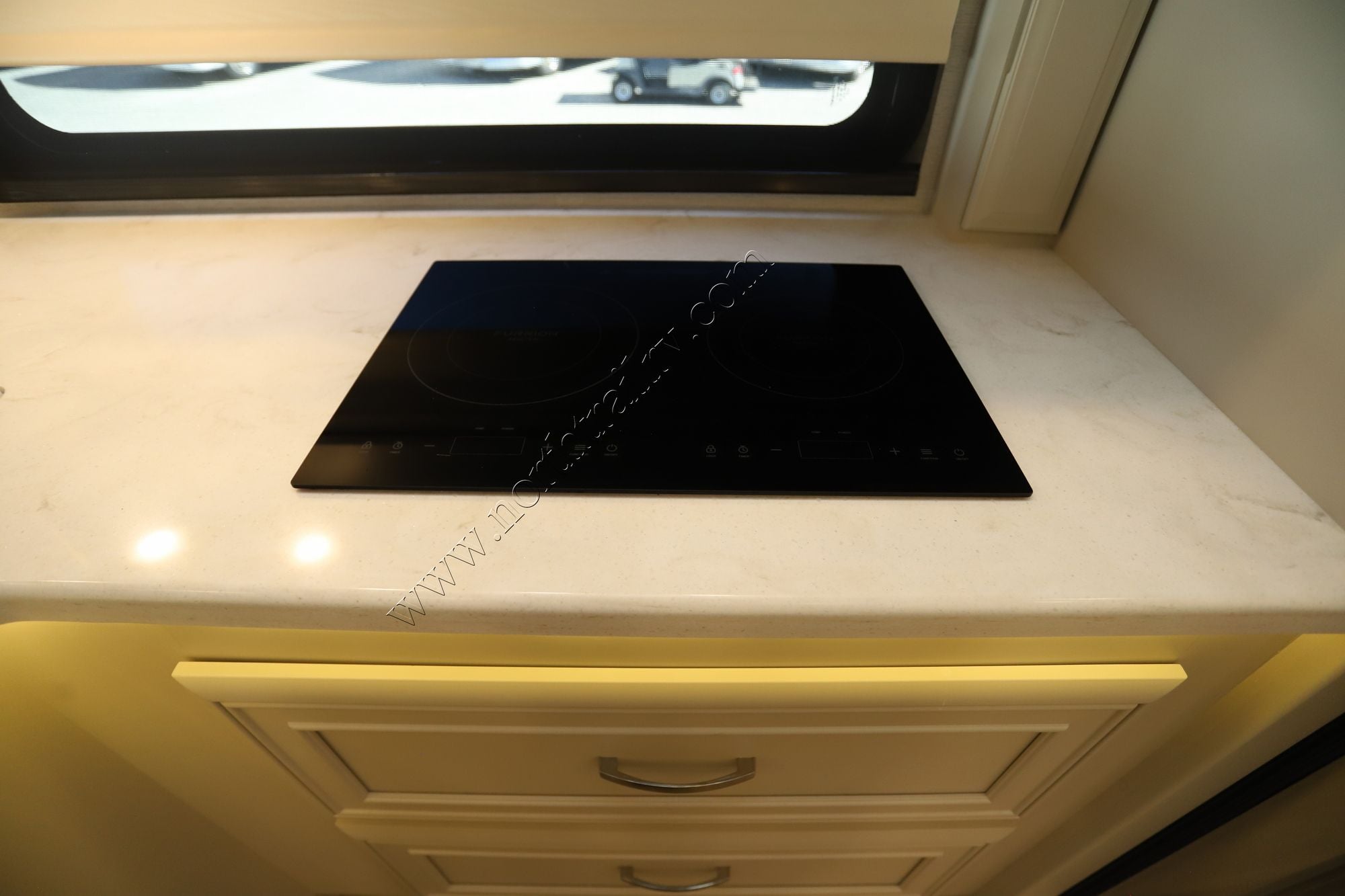 Used 2025 Entegra Accolade Xl 37K Super C  For Sale