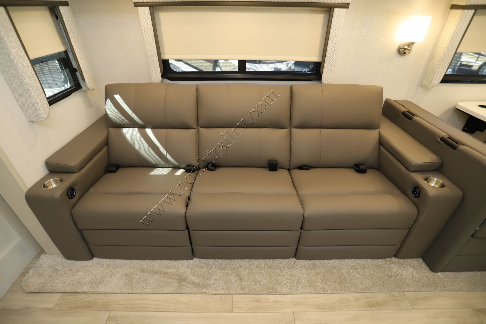 Used 2025 Entegra Accolade Xl 37K Super C  For Sale