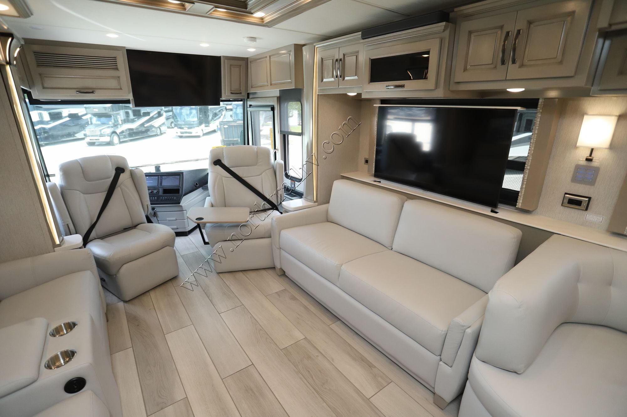 Used 2023 Newmar Dutch Star 4370 Class A  For Sale
