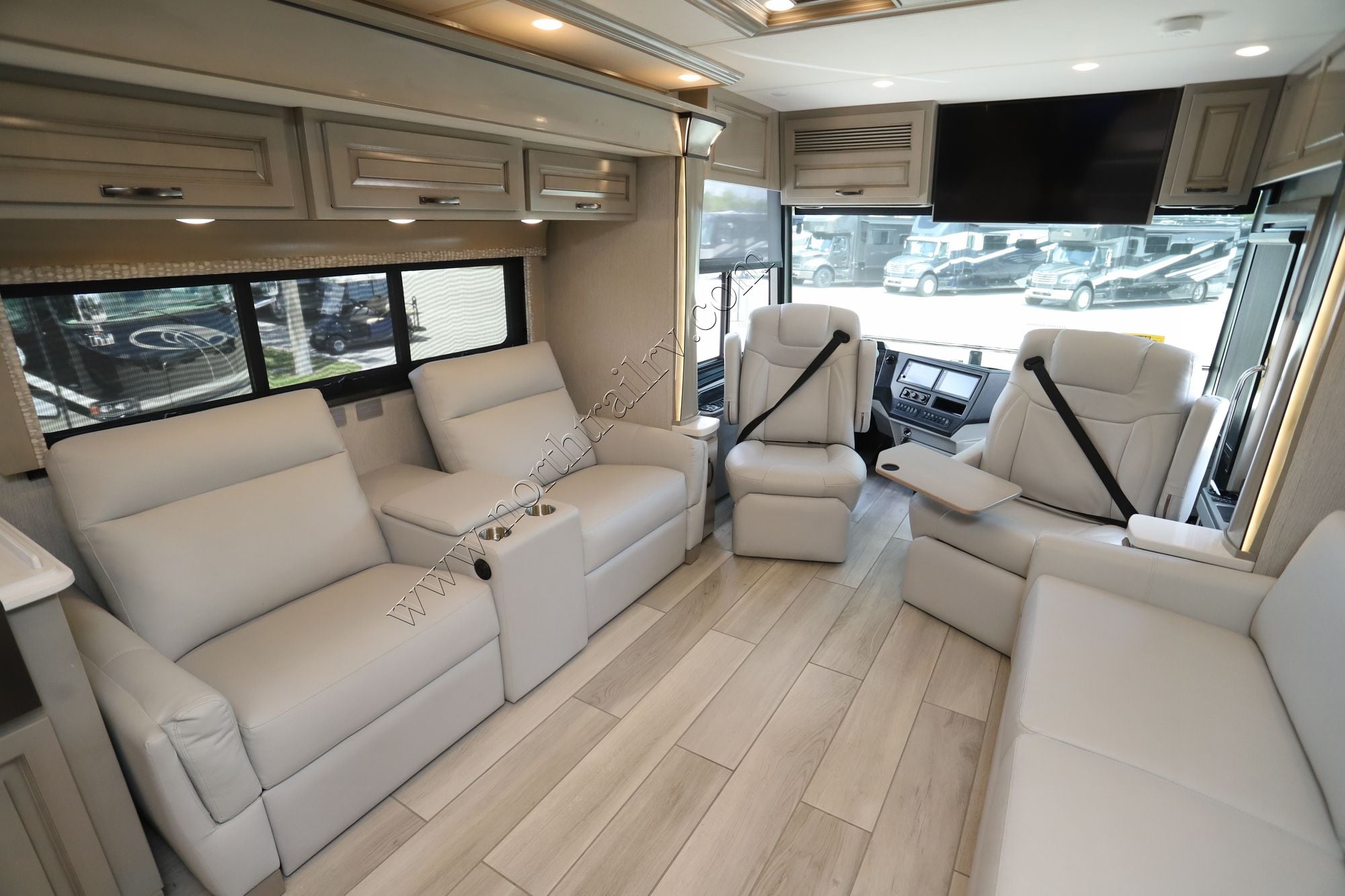 Used 2023 Newmar Dutch Star 4370 Class A  For Sale