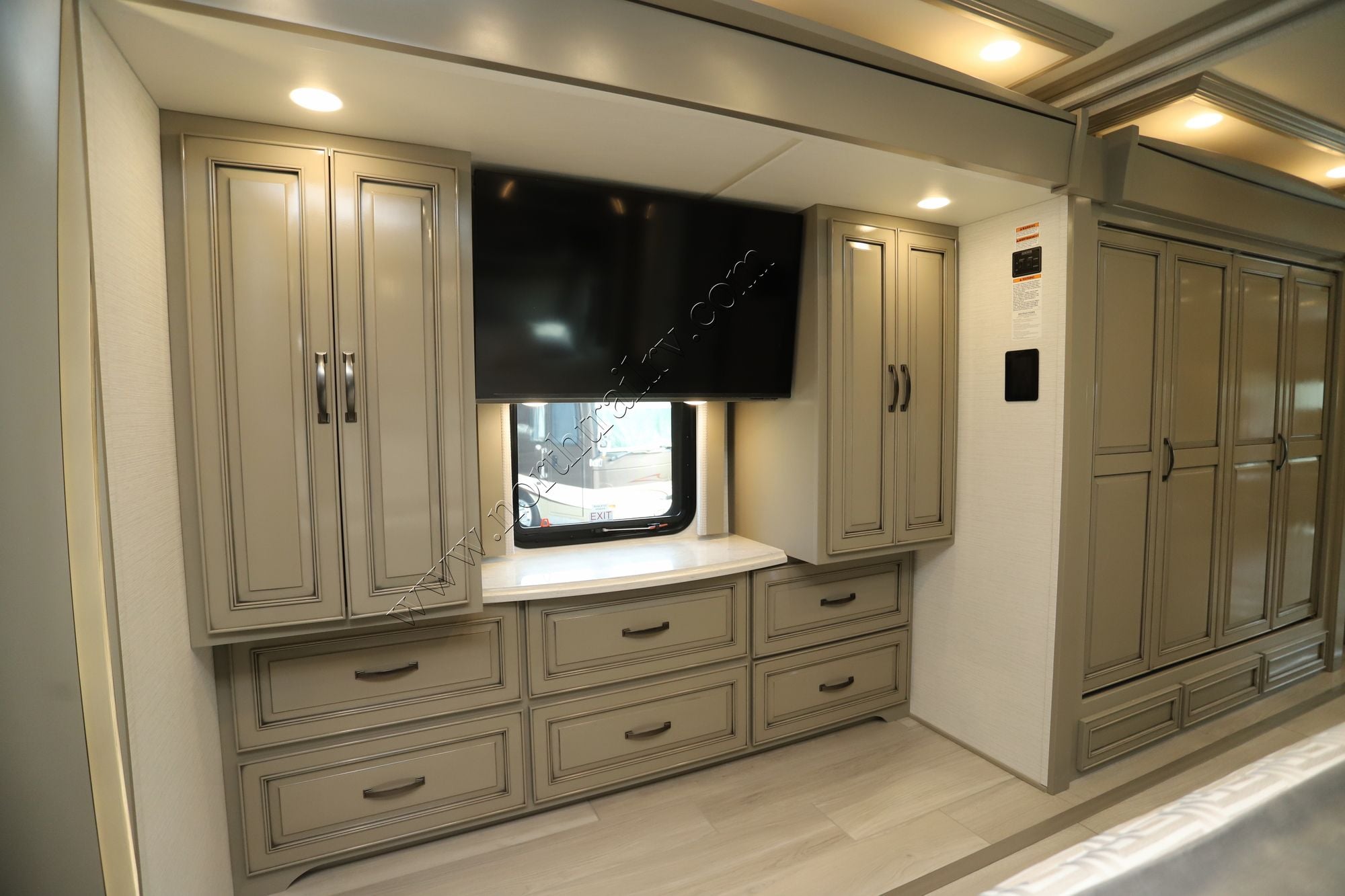 New 2026 Newmar Dutch Star 4340 Class A  For Sale