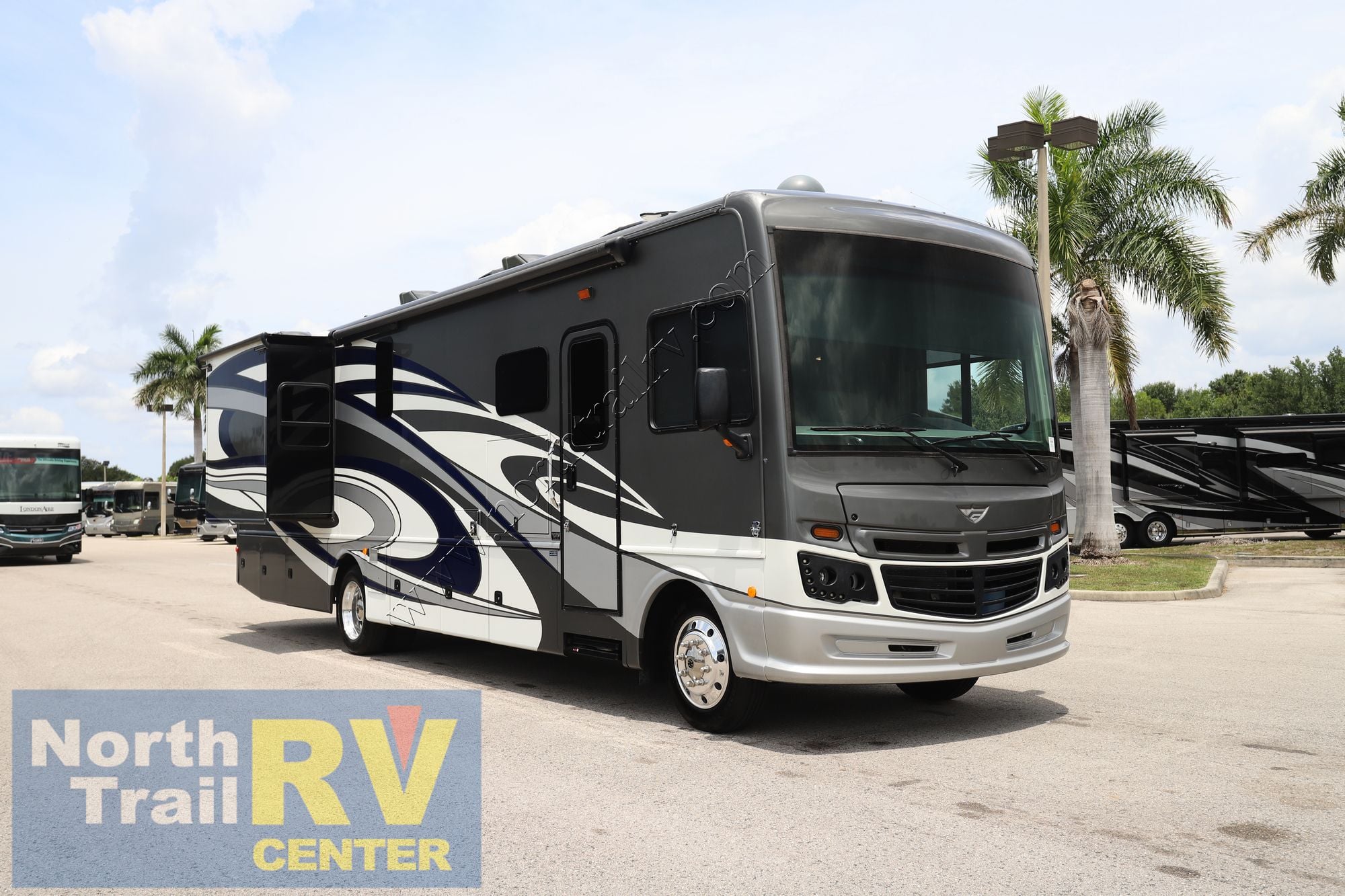 Used 2019 Fleetwood Bounder 35K Class A  For Sale
