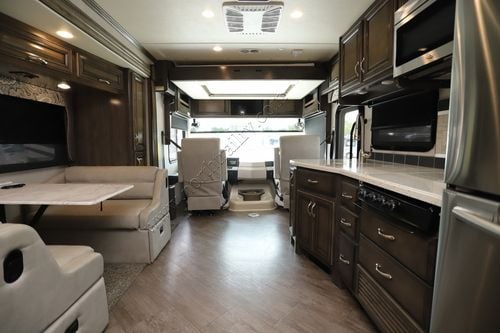 2019 Fleetwood Bounder 35K