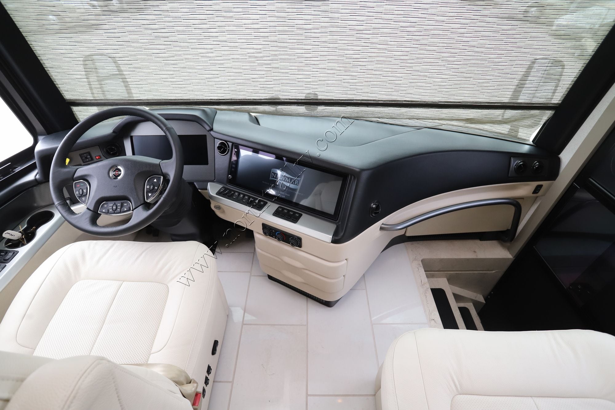 New 2027 Newmar London Aire 4569 Class A  For Sale