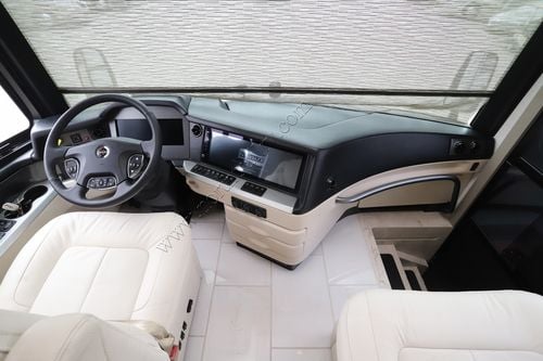 2027 Newmar London Aire 4569