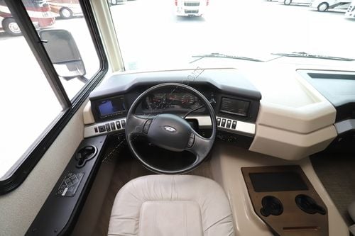 2019 Fleetwood Bounder 35K