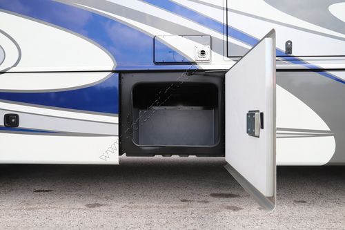 2019 Fleetwood Bounder 35K