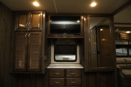 2019 Fleetwood Bounder 35K