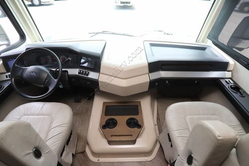 2019 Fleetwood Bounder 35K