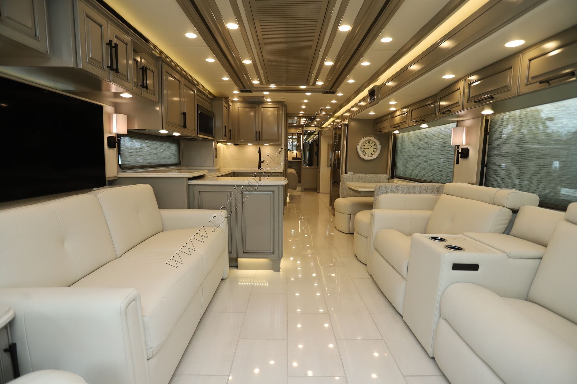 New 2027 Newmar London Aire 4569 Class A  For Sale