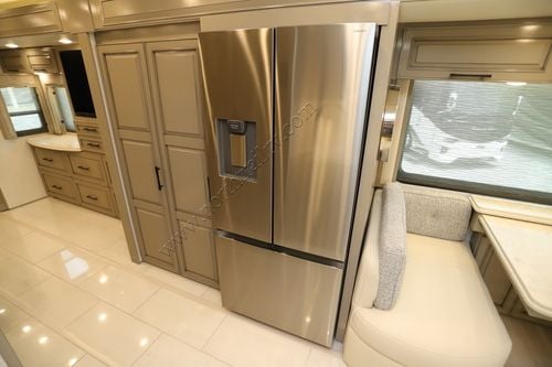 2027 Newmar London Aire 4569