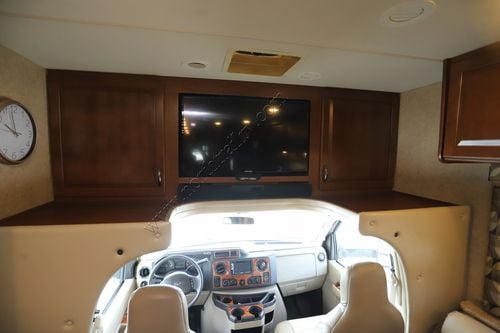 2017 Thor Chateau 31W