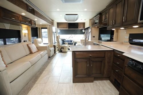 2018 Newmar Ventana Le 4048