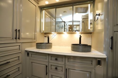 2027 Newmar London Aire 4569
