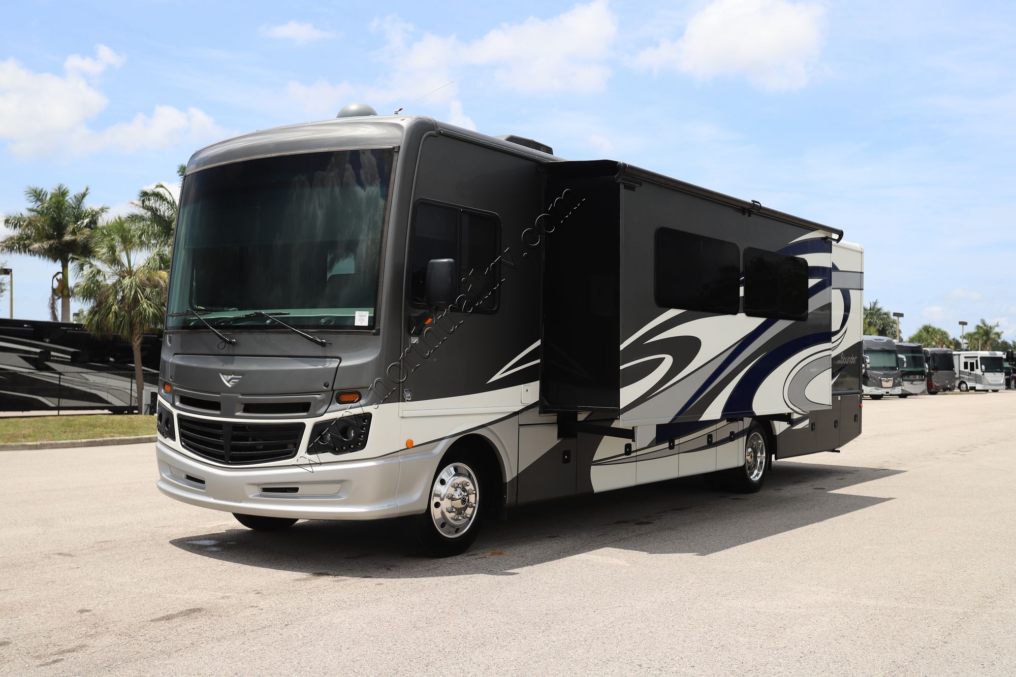 Used 2019 Fleetwood Bounder 35K Class A  For Sale