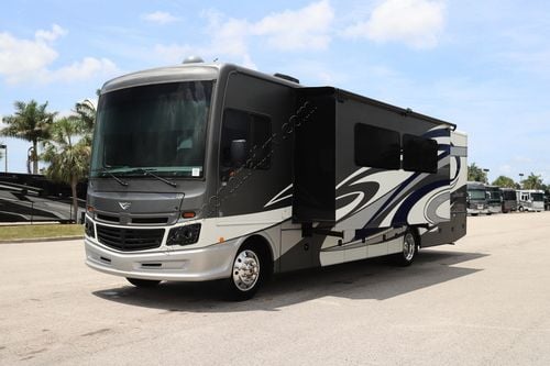 2019 Fleetwood Bounder 35K