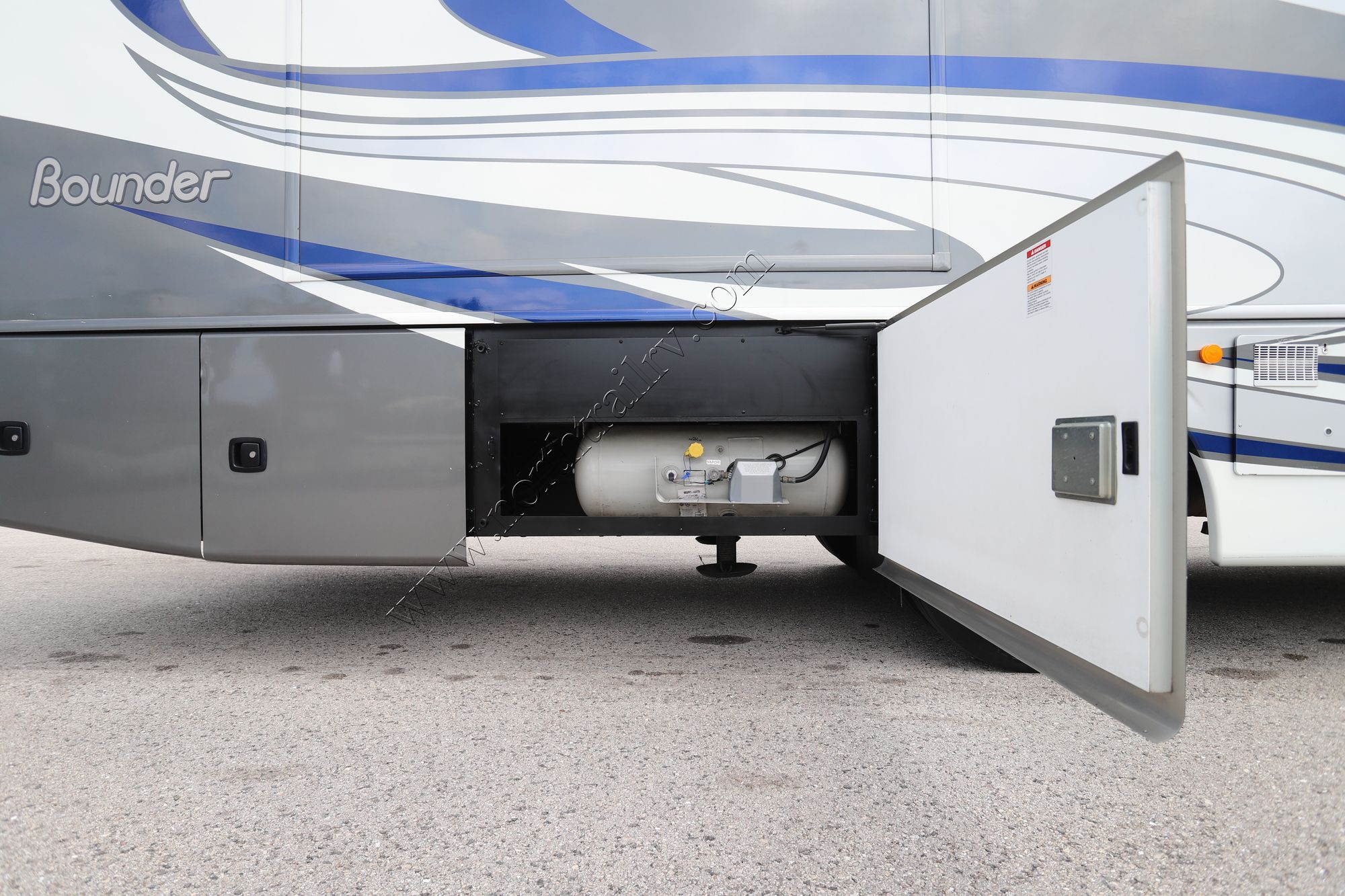 Used 2019 Fleetwood Bounder 35K Class A  For Sale