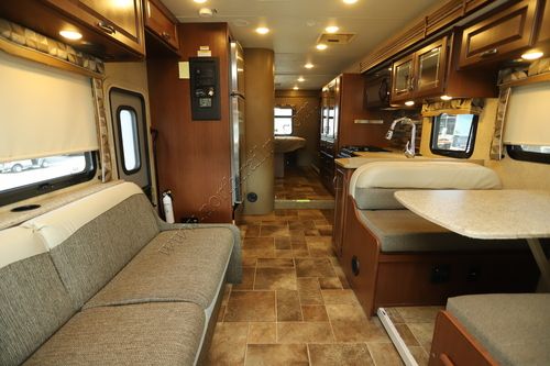 2017 Thor Chateau 31W