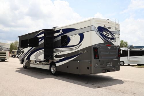 2019 Fleetwood Bounder 35K