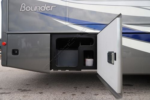 2019 Fleetwood Bounder 35K