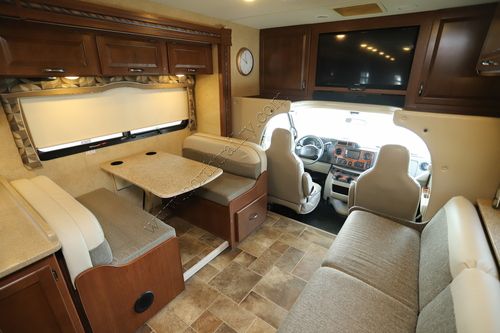 2017 Thor Chateau 31W
