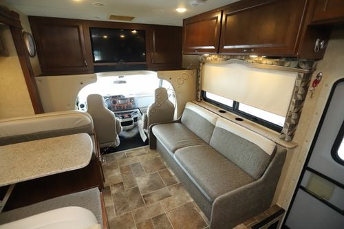 2017 Thor Chateau 31W