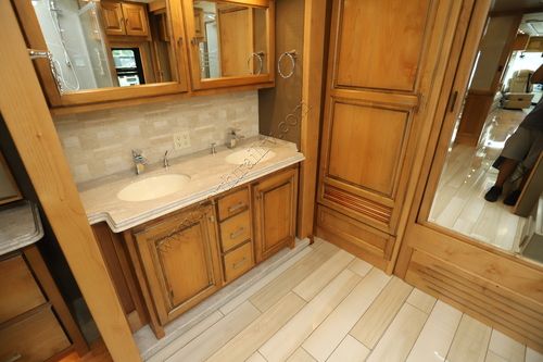 2019 Tiffin Motor Homes Phaeton 40IH