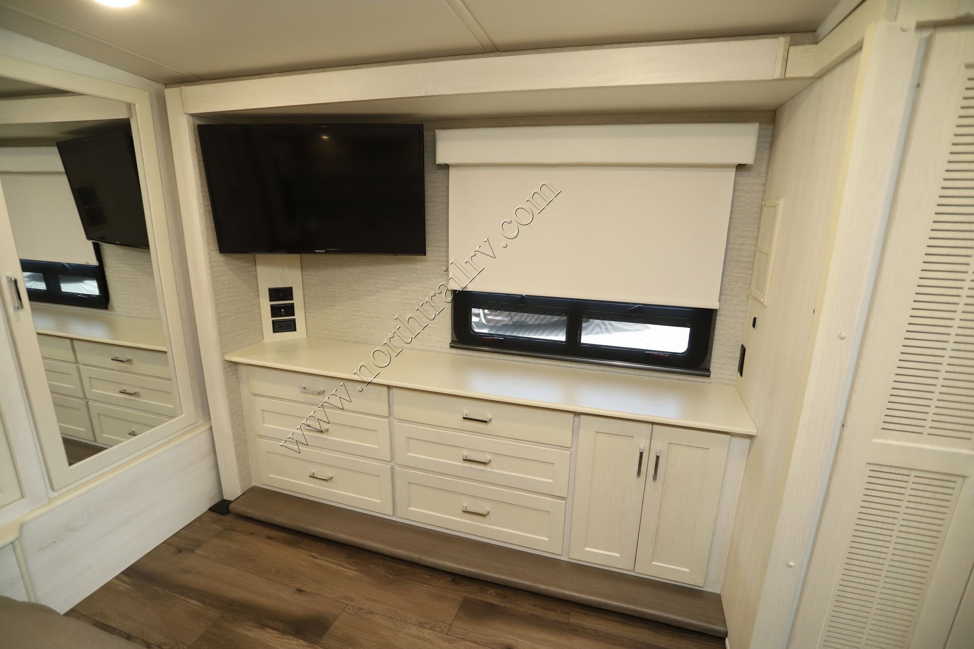 Used 2023 Winnebago Forza 36H Class A  For Sale