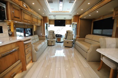 2019 Tiffin Motor Homes Phaeton 40IH