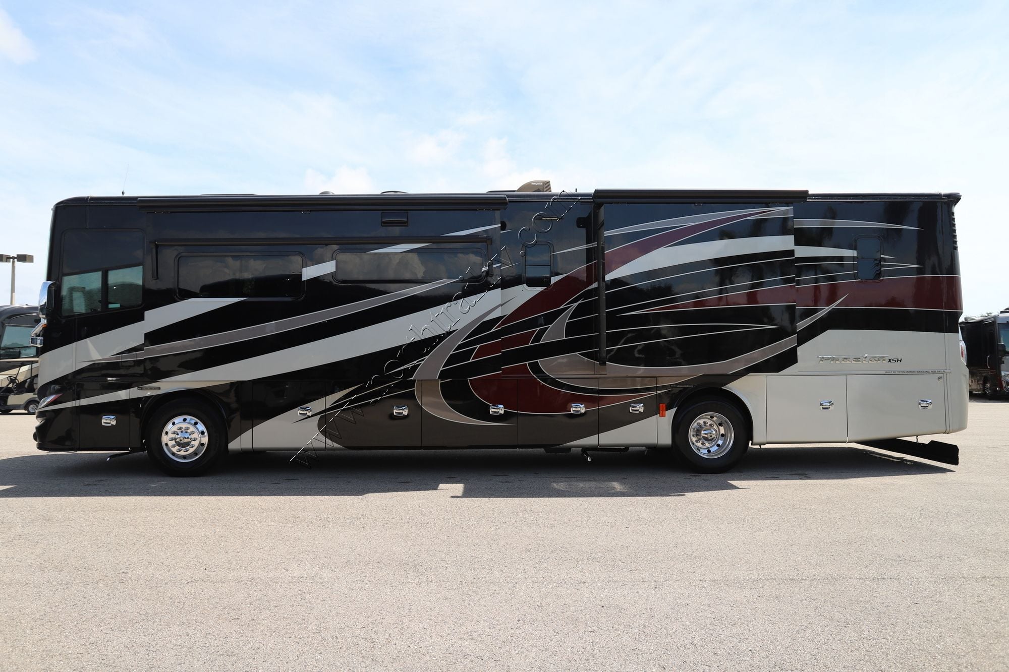 Used 2019 Tiffin Motor Homes Phaeton 40IH Class A  For Sale