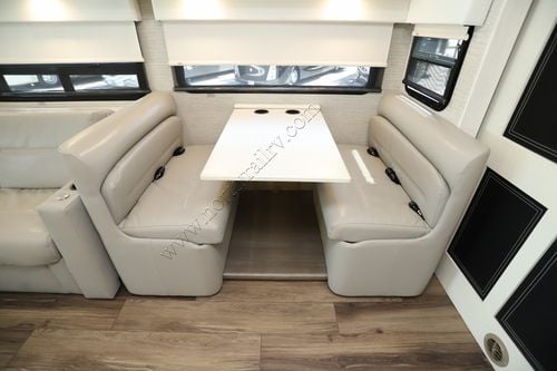 2023 Winnebago Forza 36H