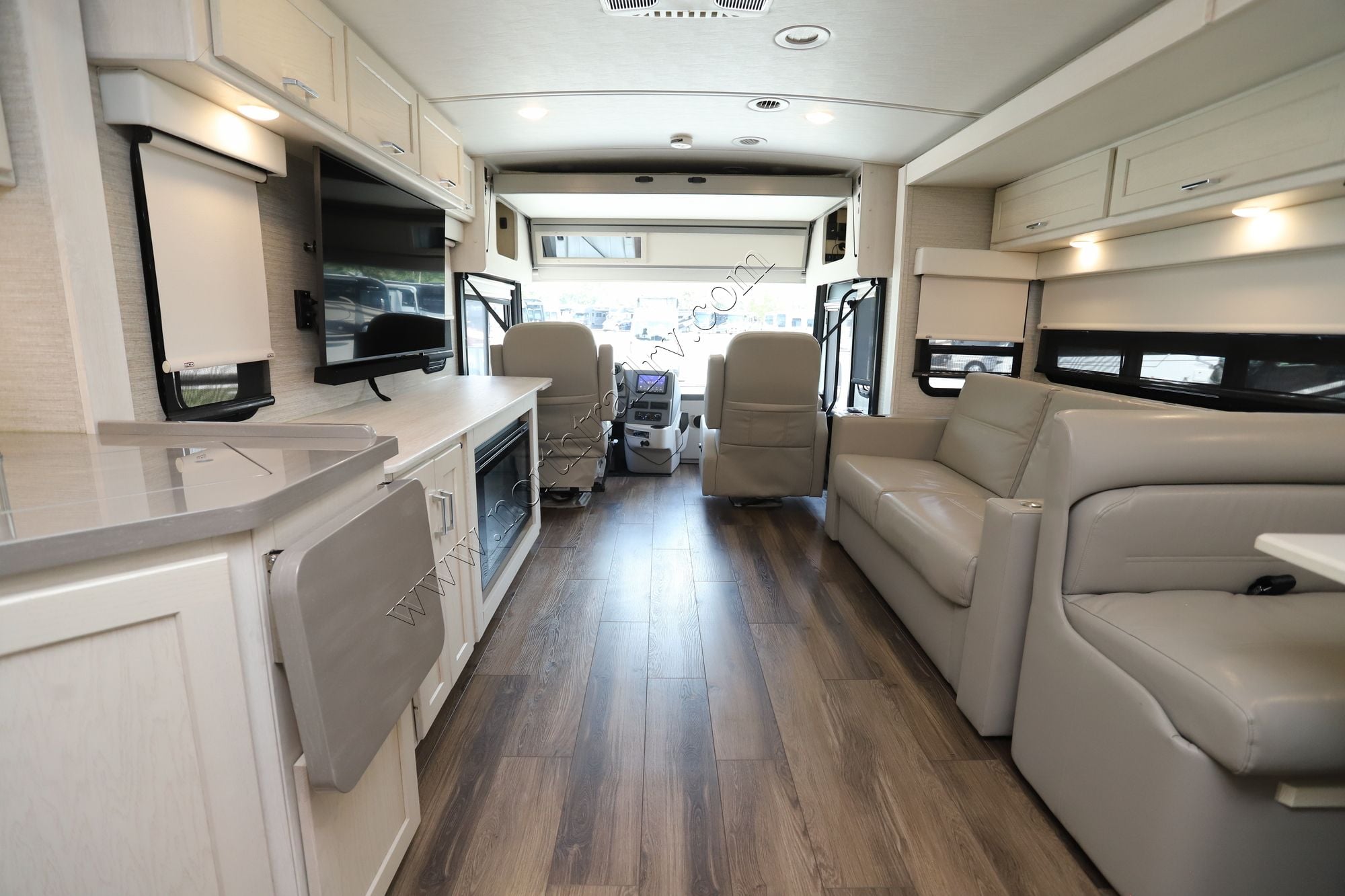 Used 2023 Winnebago Forza 36H Class A  For Sale