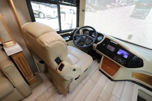 2019 Tiffin Motor Homes Phaeton 40IH