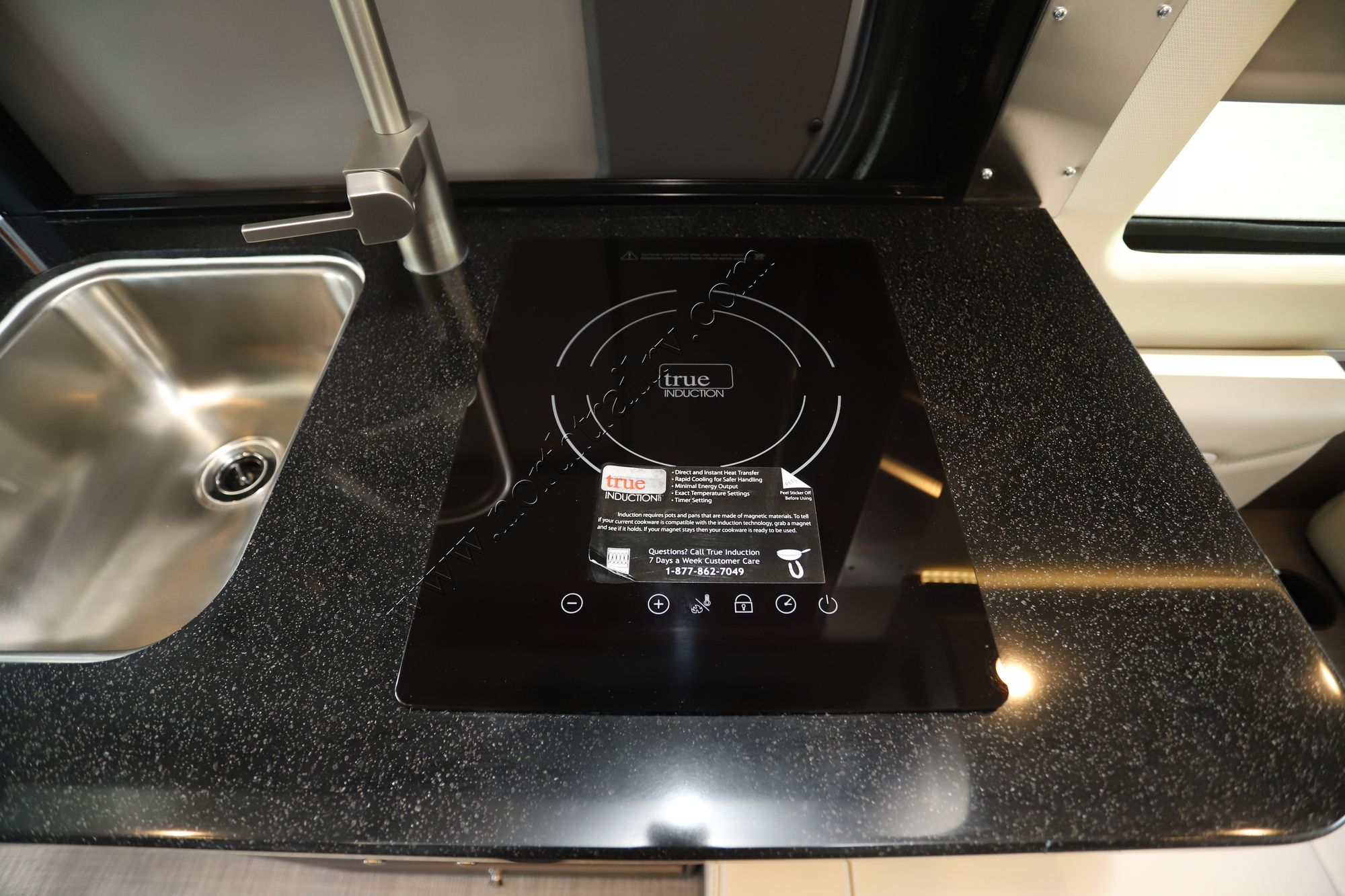 2026 Airstream Interstate 19 AP Class B New  For Sale